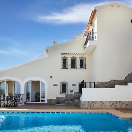 Arriba Villa *